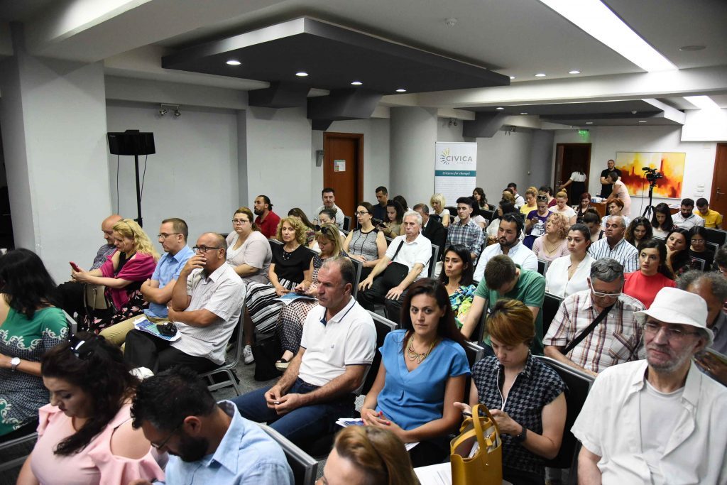 Швајцарската амбасадорка им додели признанија на најновите грантисти на Цивика мобилитас