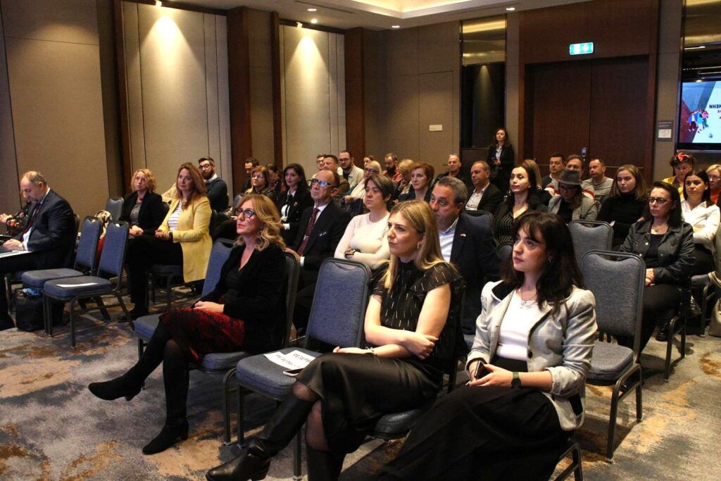 0 02 05 47c376f783705f2cb1ae95bd0e7ace7278f517cf466cfd86a61fefa71d7ce6ef 2678896c8d5bef6f.jpg