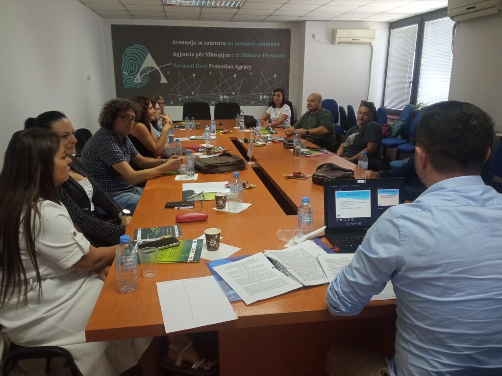 [aggregator] downloaded image for imported item #41030