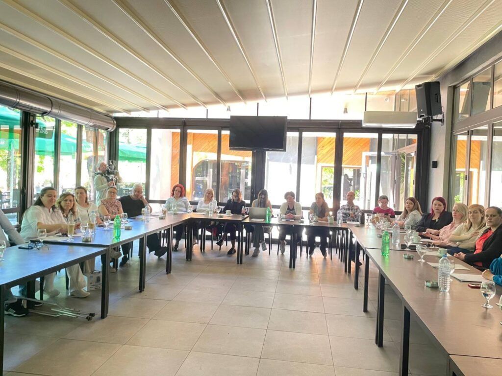 [aggregator] downloaded image for imported item #40994