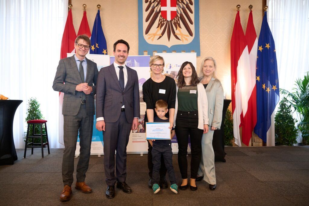 [aggregator] downloaded image for imported item #41017