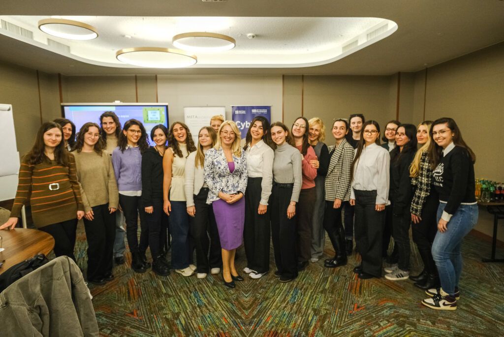 54977545102 dfdecfa54e k