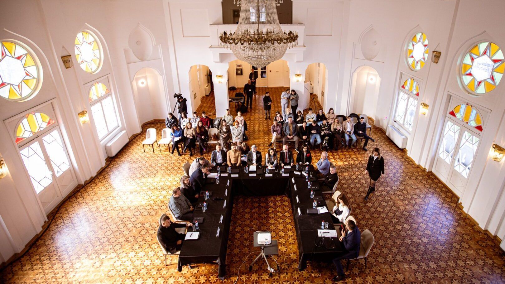 602311472 897416125974603 7574769997056330439 n