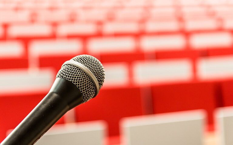Jarmoluk microphone 2775447 1920 1230x767